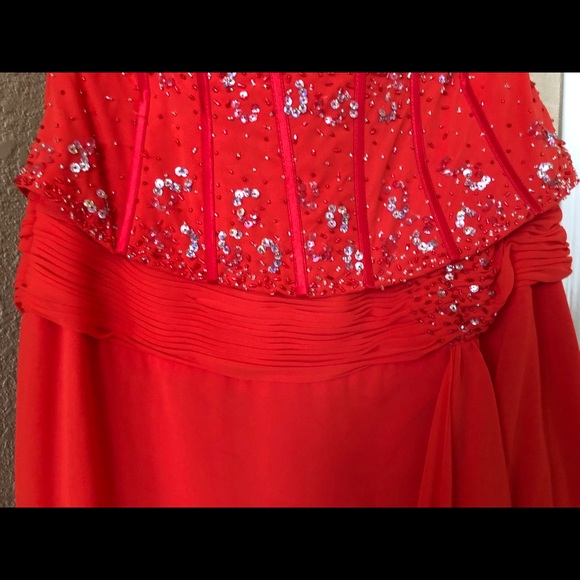 Aviana Red Party Dress - Picture 4 of 8